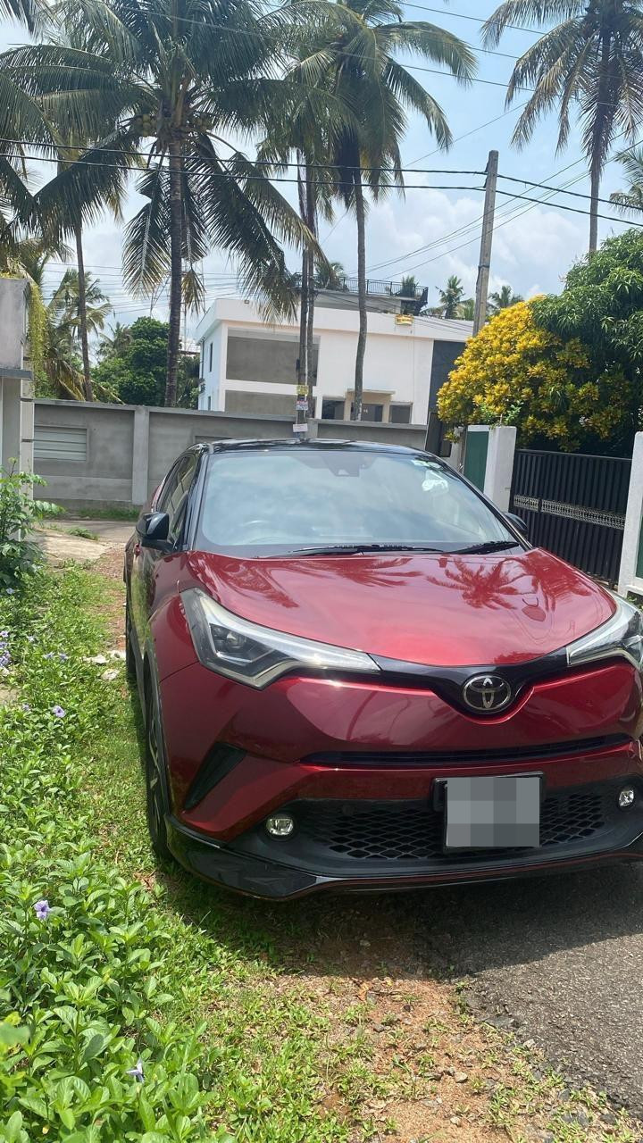 Toyota CHR 2018 - பயன்படுத்தப்பட்டது SUV sale in Sri Lanka - patpat.lk