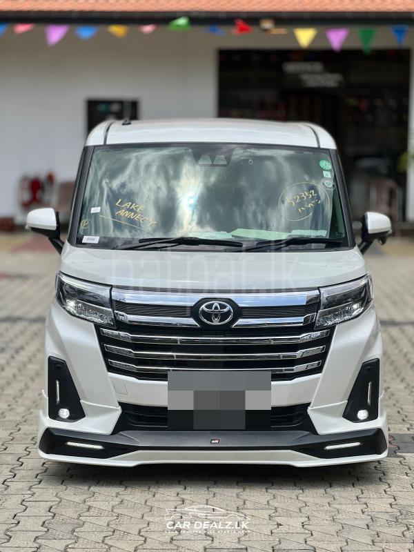 Toyota Roomy 2023 - අලුත් වෑන් රථය sale in Sri Lanka - patpat.lk