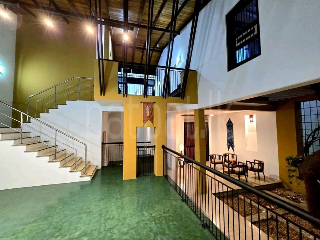 House for Sale in Talawatugoda