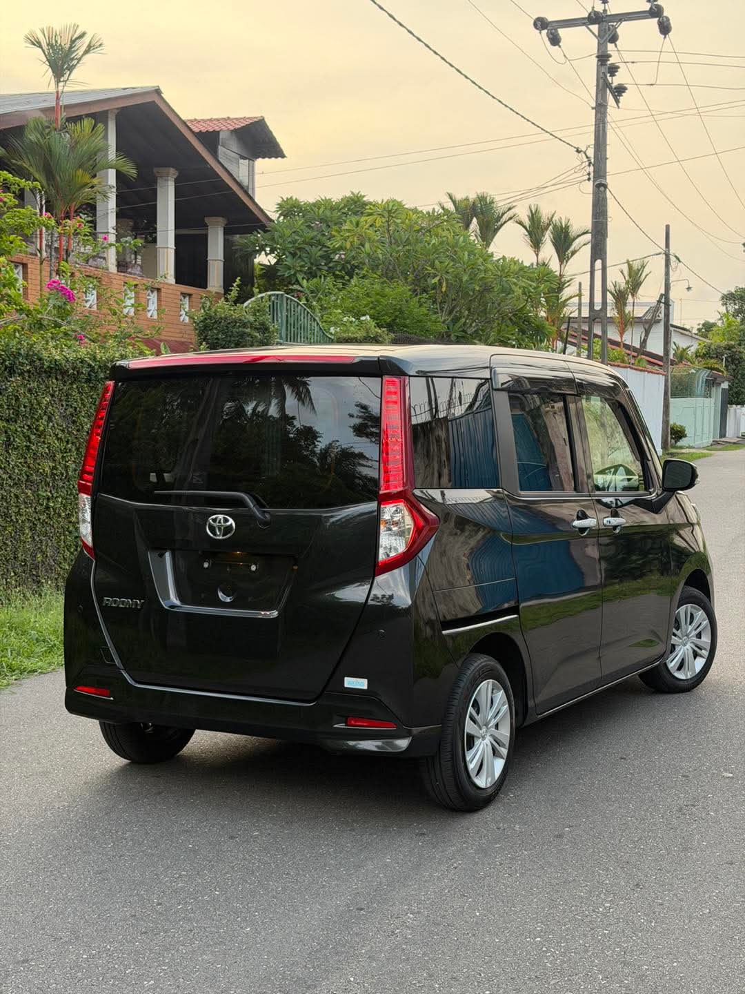 Toyota Roomy 2024 - නැවත සකස් කල වෑන් රථය sale in Sri Lanka - patpat.lk