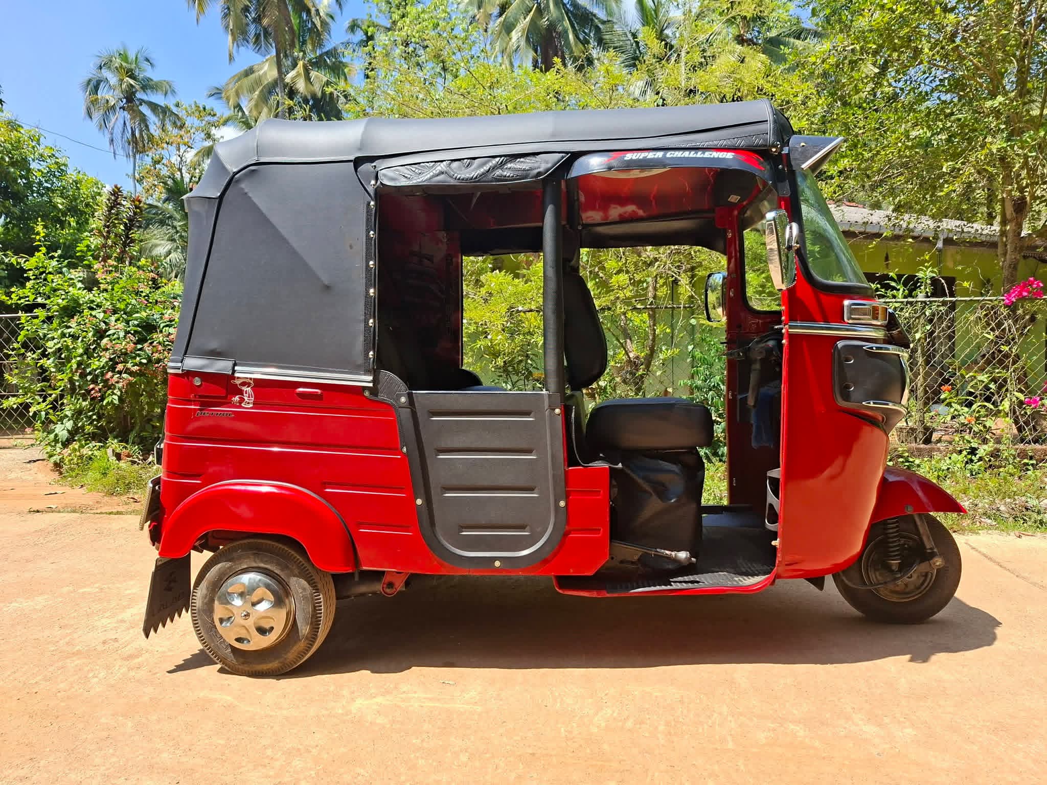 Bajaj Three Wheel 2014 - Used Three wheeler sale in Sri Lanka - patpat.lk