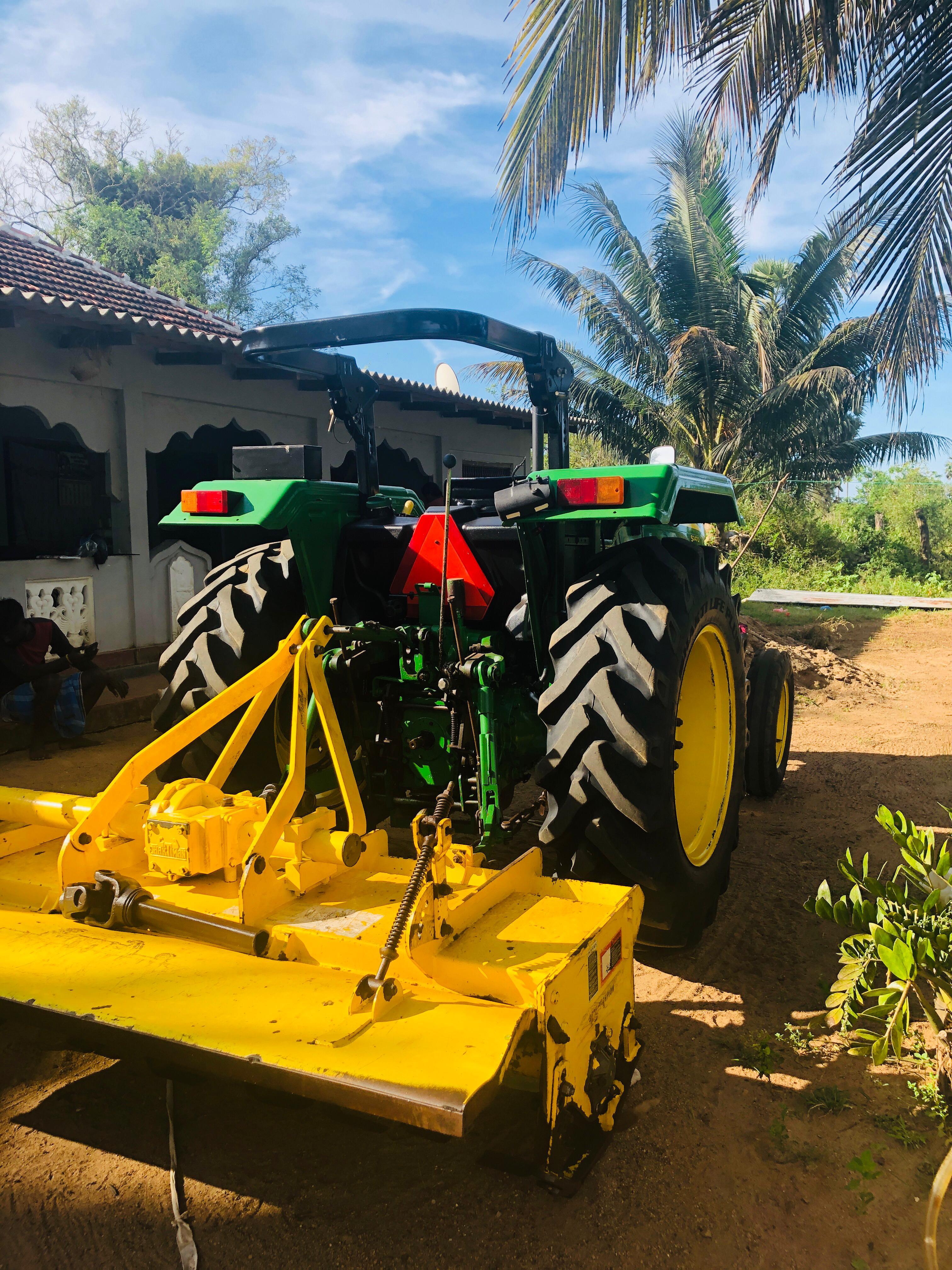John Deere Tractor 2022 - பயன்படுத்தப்பட்டது நிலம் sale in Sri Lanka - patpat.lk