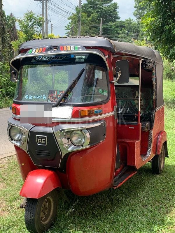 Bajaj 4 stroke 2017 - சான்றளிக்கப்பட்டது முச்சக்கர வண்டி sale in Sri Lanka - patpat.lk