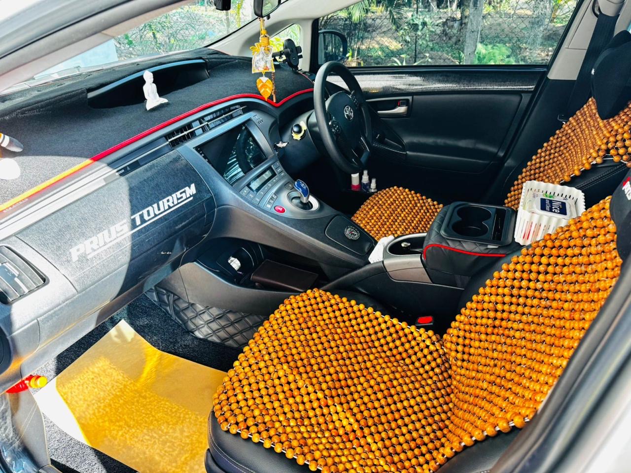 Toyota Prius 2014 - භාවිතා කරන ලද කාර් sale in Sri Lanka - patpat.lk