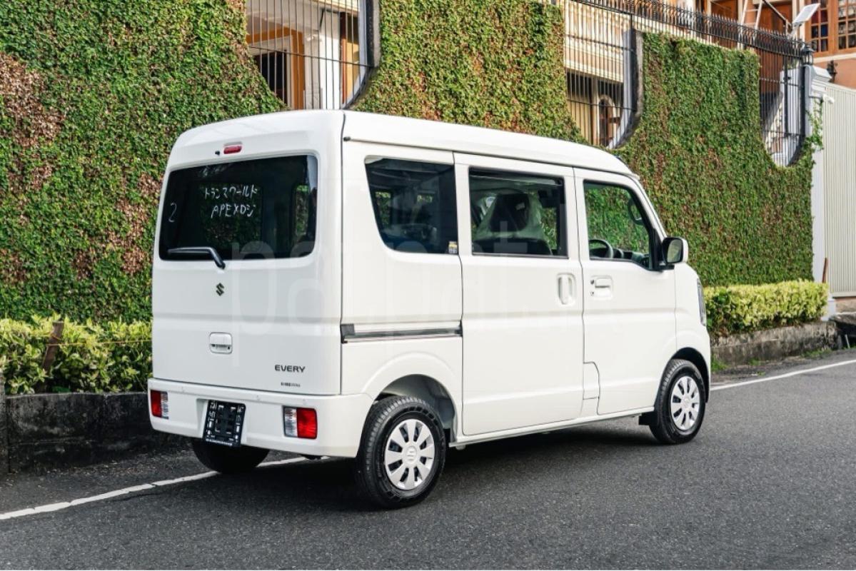 Advertisement image 5