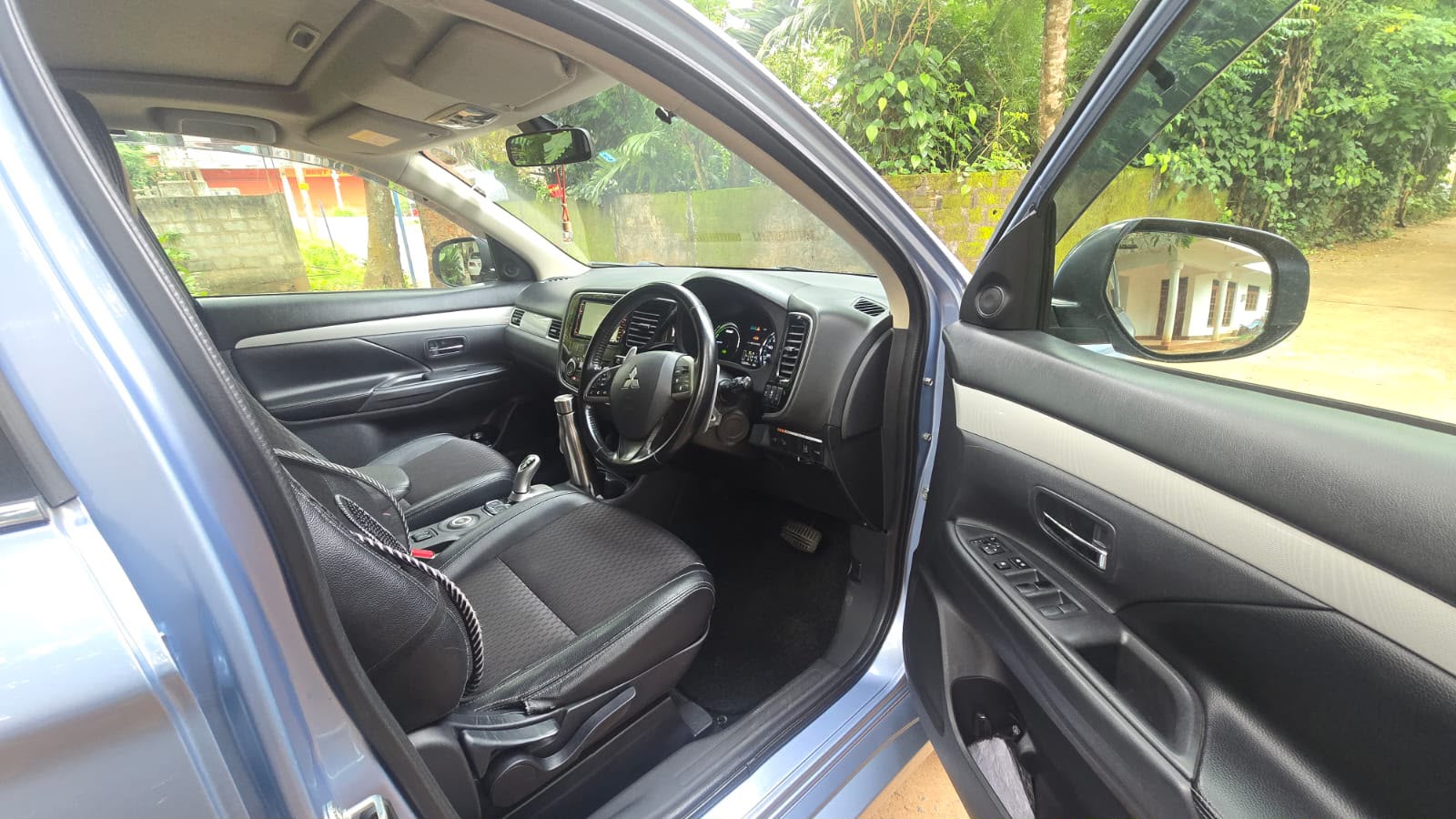 Mitsubishi Outlander 2014 - Used SUV sale in Sri Lanka - patpat.lk