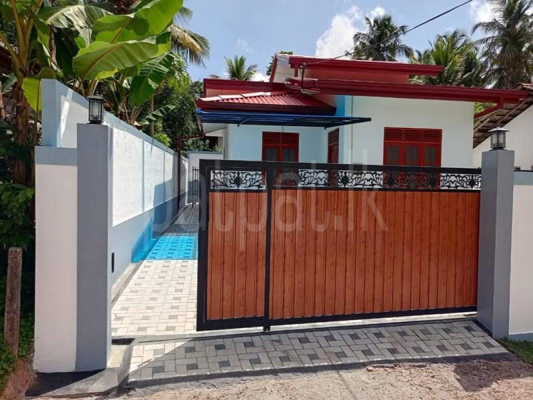 House for Sale in Weliveriya ads-image-1