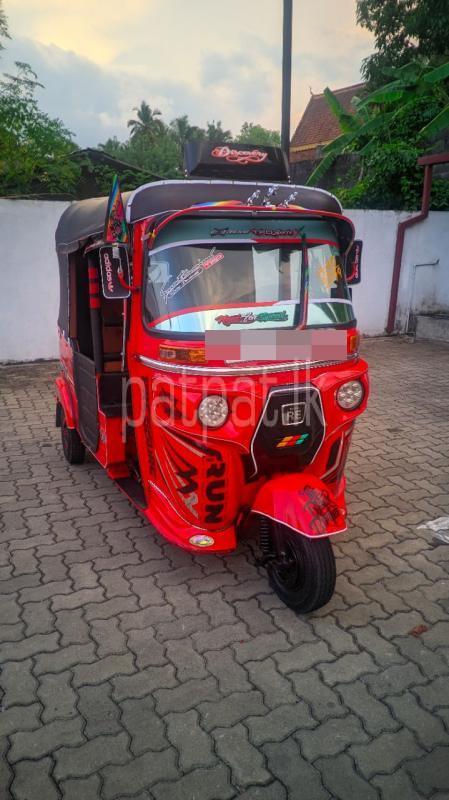 Bajaj Three Wheel 2016 - பயன்படுத்தப்பட்டது முச்சக்கர வண்டி sale in Sri Lanka - patpat.lk