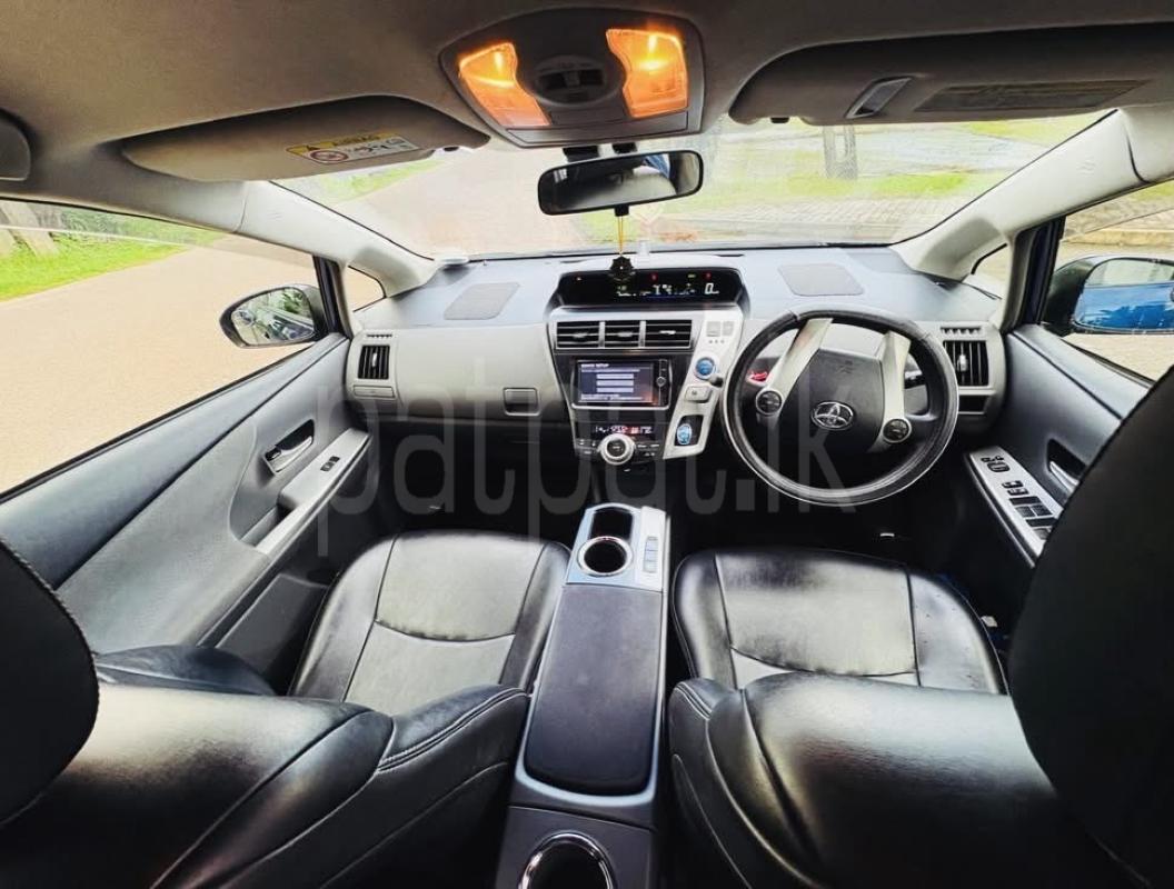 Toyota Prius Alpha 2013 - பயன்படுத்தப்பட்டது கார் sale in Sri Lanka - patpat.lk