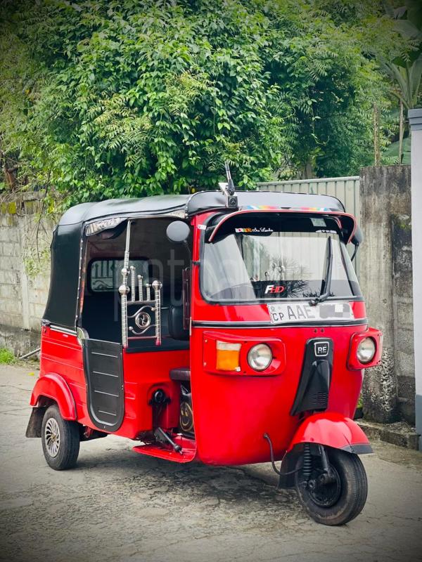 Bajaj Three Wheel 2012 - பயன்படுத்தப்பட்டது முச்சக்கர வண்டி sale in Sri Lanka - patpat.lk