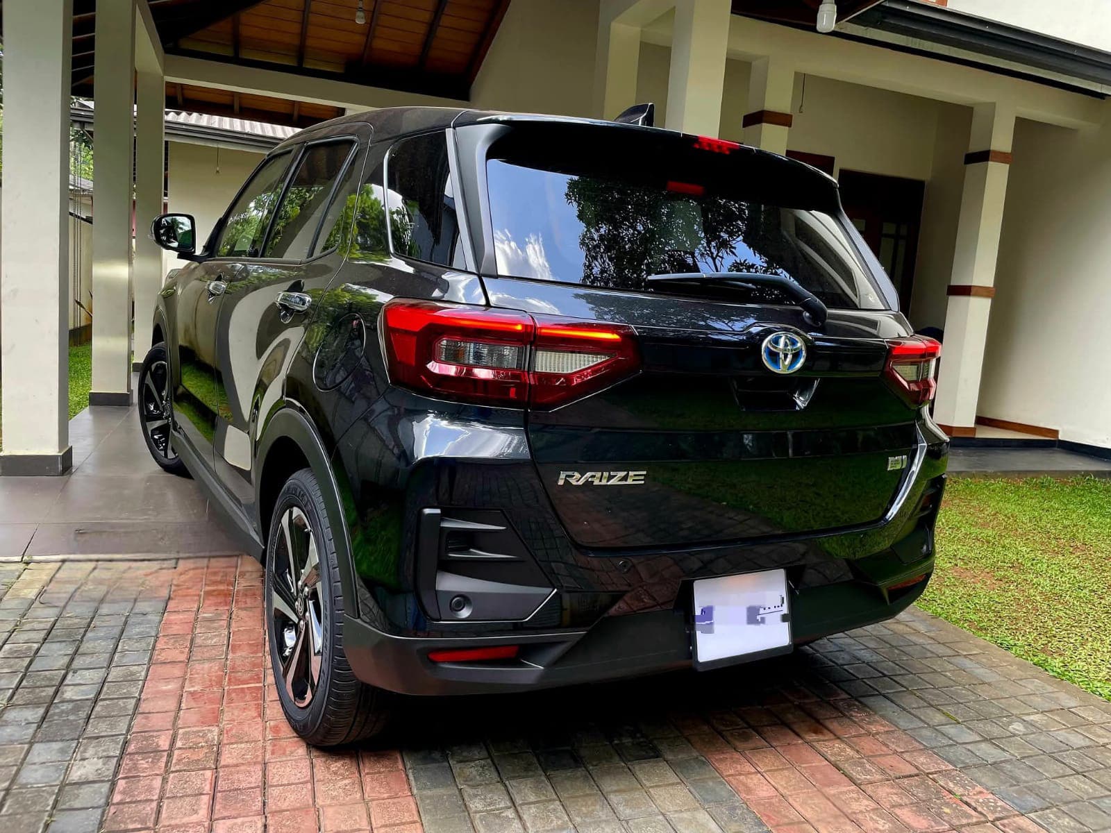 Toyota Raize 2024 - சான்றளிக்கப்பட்டது SUV sale in Sri Lanka - patpat.lk