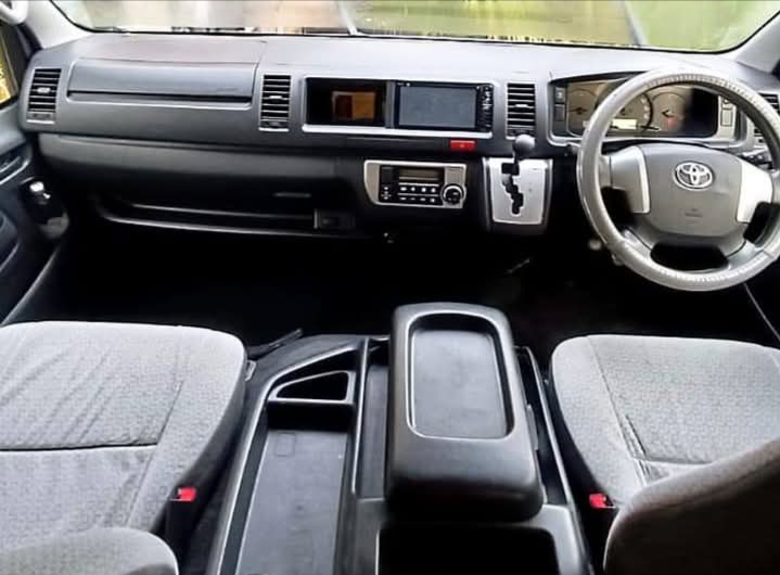 Toyota Hiace 2017 - Used Van sale in Sri Lanka - patpat.lk