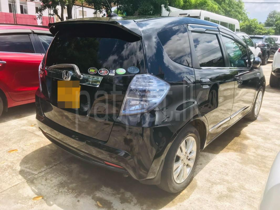 Honda Fit 2014 - பயன்படுத்தப்பட்டது கார் sale in Sri Lanka - patpat.lk