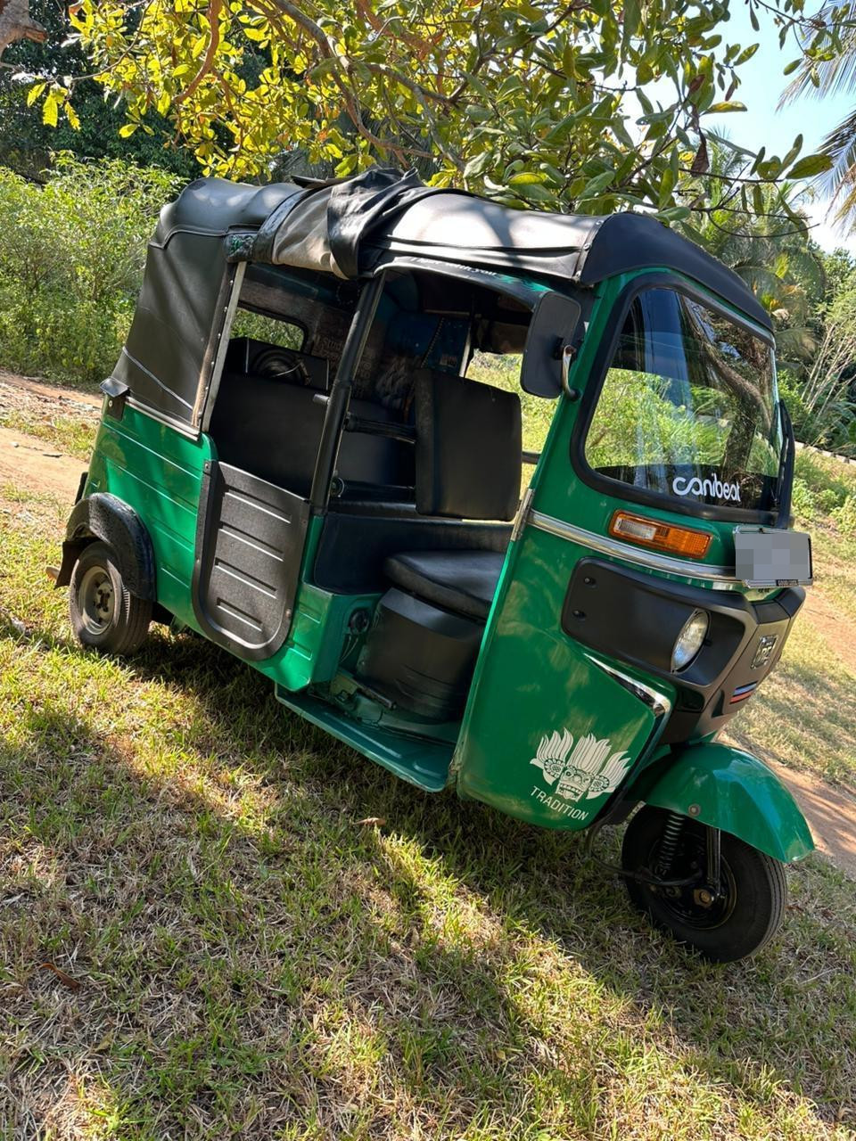 Bajaj Three Wheel 2018 - பயன்படுத்தப்பட்டது முச்சக்கர வண்டி sale in Sri Lanka - patpat.lk