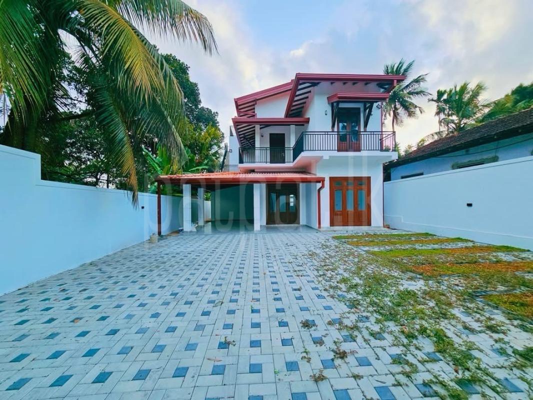 House for Sale in Athurugiriya ads-image-1