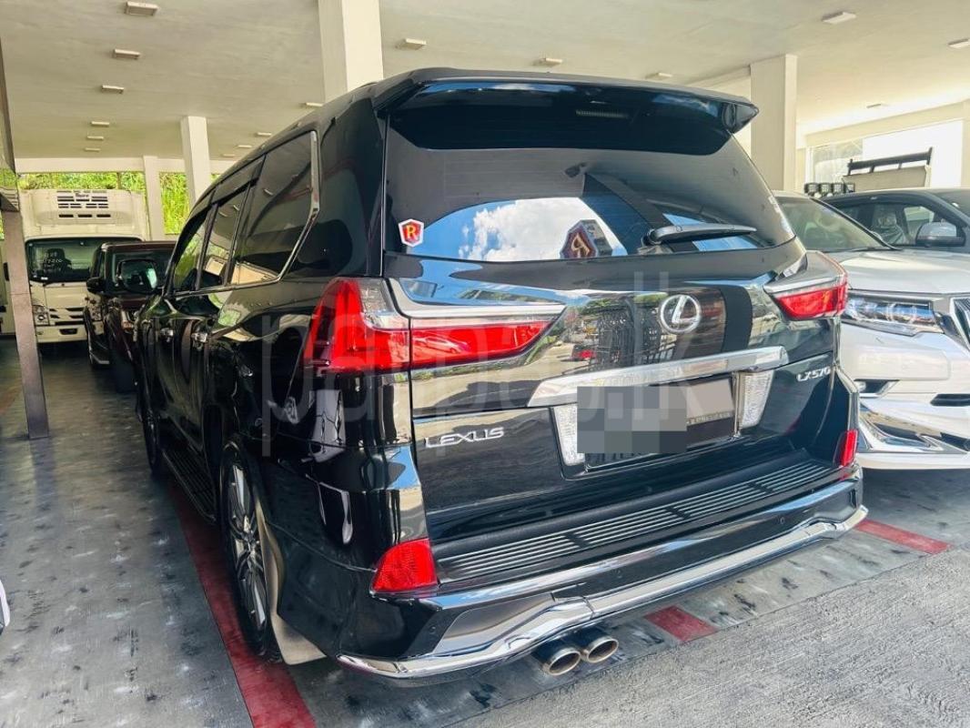 Toyota Lexus 2018 - Used SUV sale in Sri Lanka - patpat.lk