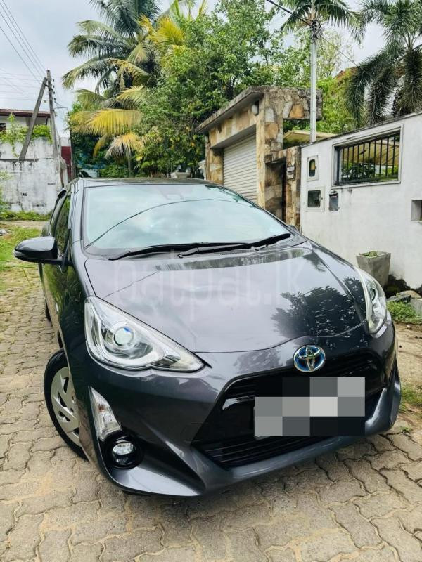 Toyota Aqua 2016 - பயன்படுத்தப்பட்டது கார் sale in Sri Lanka - patpat.lk