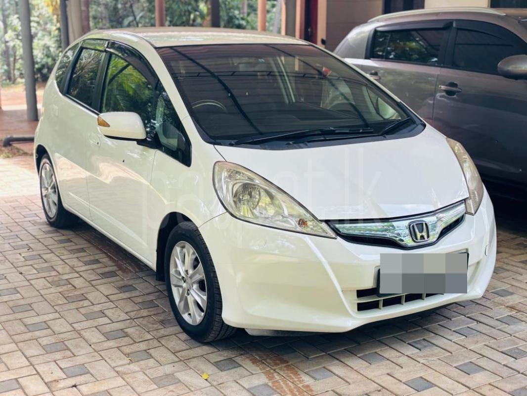 Advertisement image 3