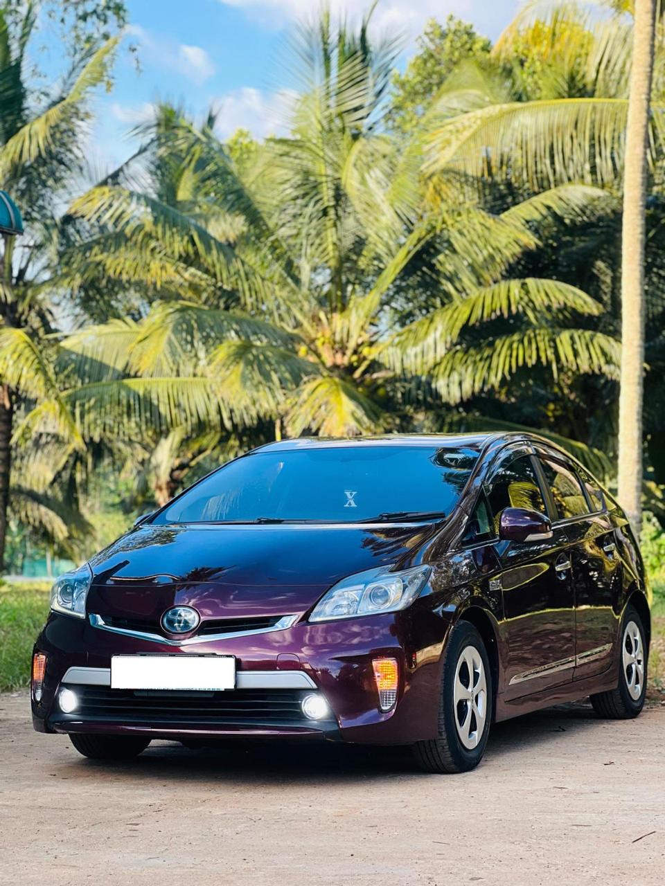 Toyota Prius 2013 ads-image-1