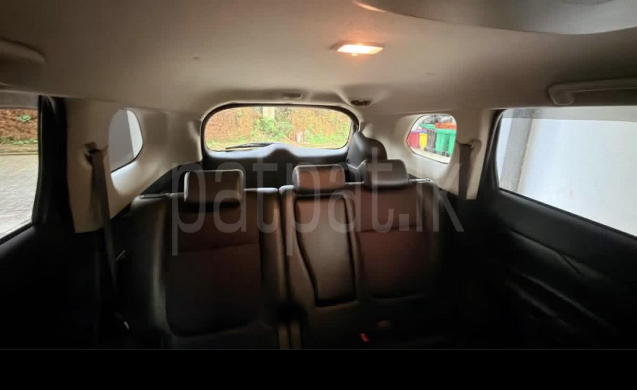 Mitsubishi Outlander 2014 - பயன்படுத்தப்பட்டது SUV sale in Sri Lanka - patpat.lk