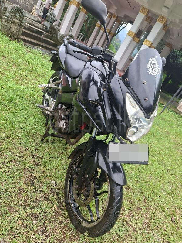 Bajaj Pulsar 2015 - பயன்படுத்தப்பட்டது பைக் sale in Sri Lanka - patpat.lk