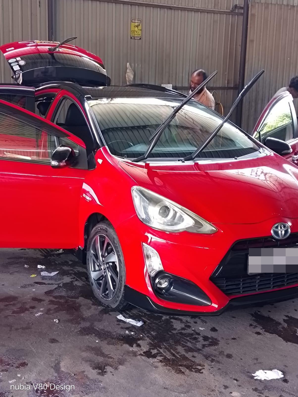 Toyota Aqua 2015 - பயன்படுத்தப்பட்டது கார் sale in Sri Lanka - patpat.lk