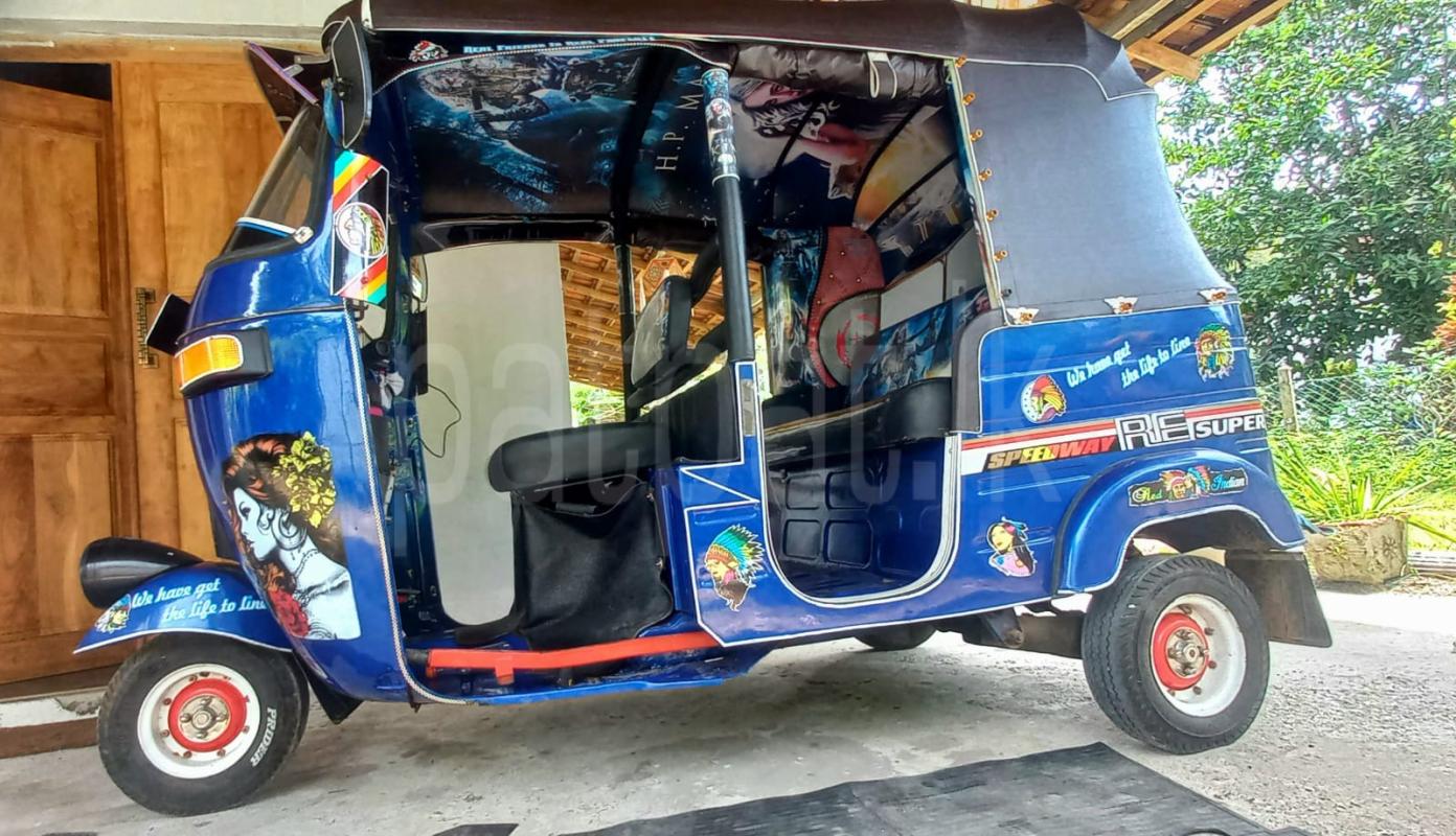 Bajaj 2 stroke 2006 - பயன்படுத்தப்பட்டது முச்சக்கர வண்டி sale in Sri Lanka - patpat.lk
