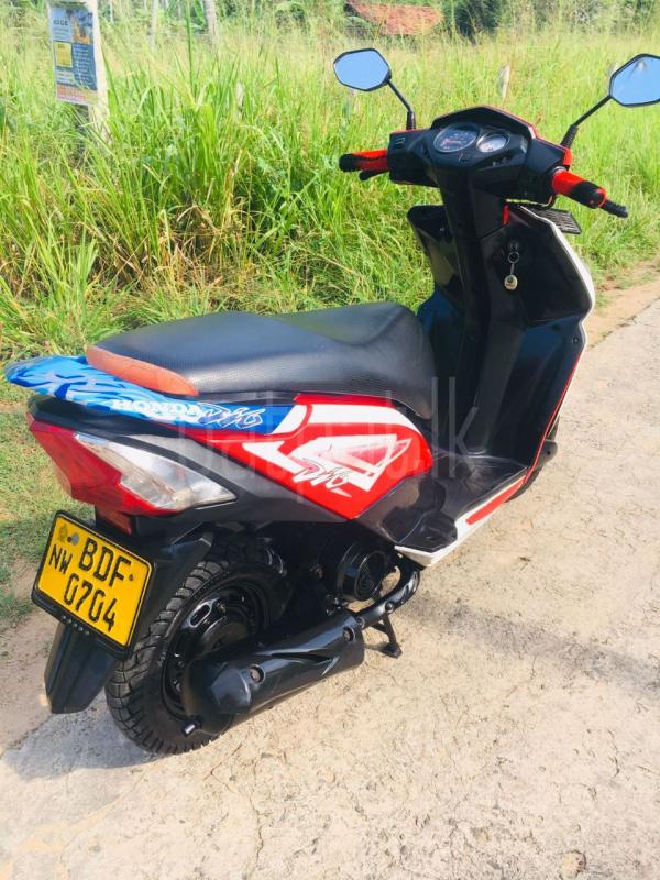 Advertisement image 6