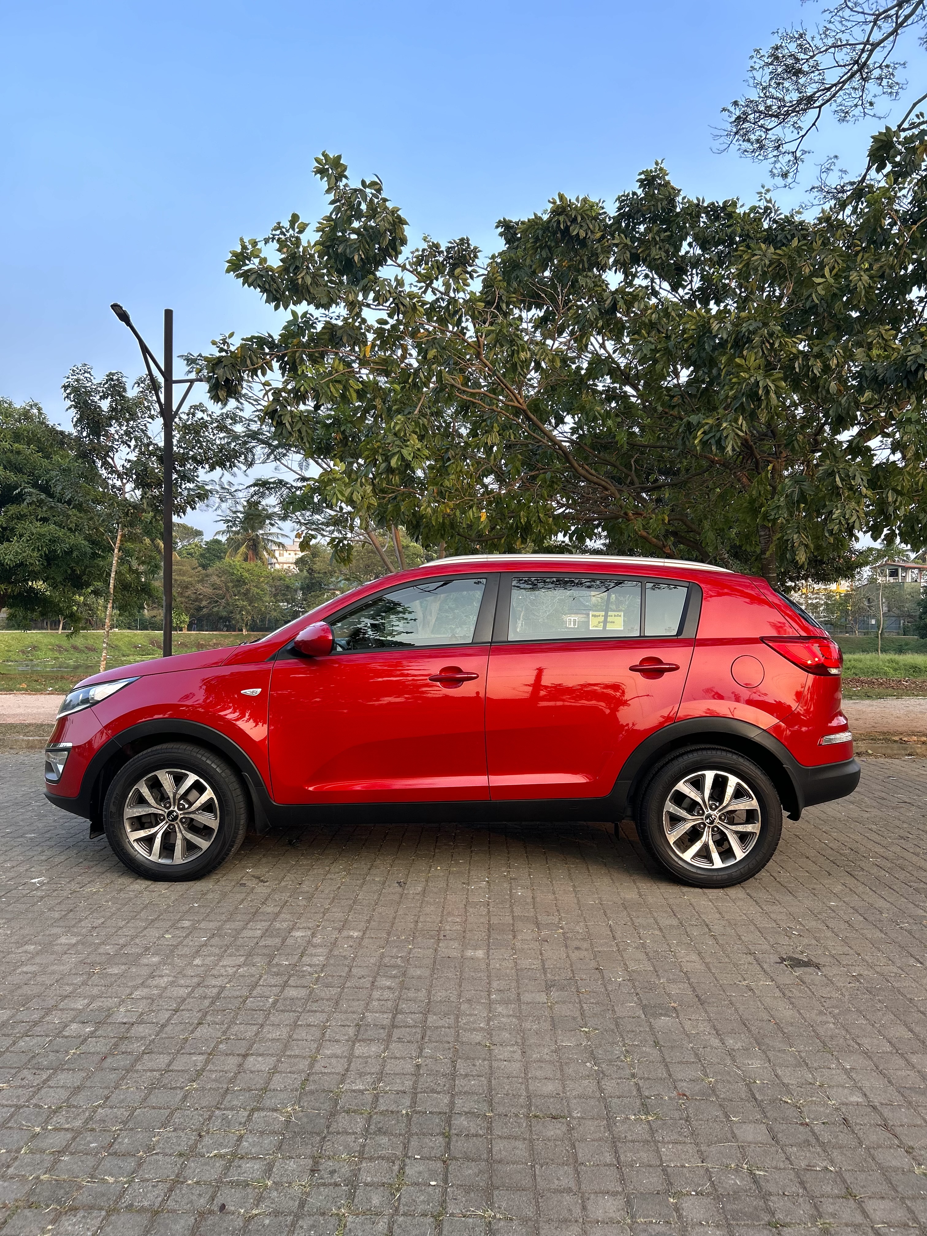 KIA Sportage 2013 - பயன்படுத்தப்பட்டது SUV sale in Sri Lanka - patpat.lk