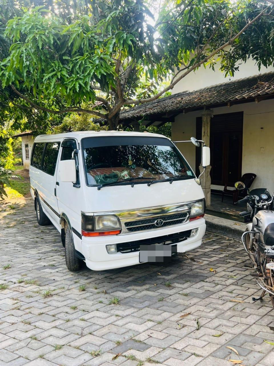 Toyota Hiace 1997 - Used Van sale in Sri Lanka - patpat.lk