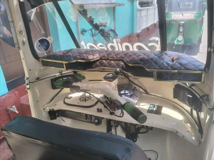 Bajaj Three Wheel 2003 - பயன்படுத்தப்பட்டது முச்சக்கர வண்டி sale in Sri Lanka - patpat.lk