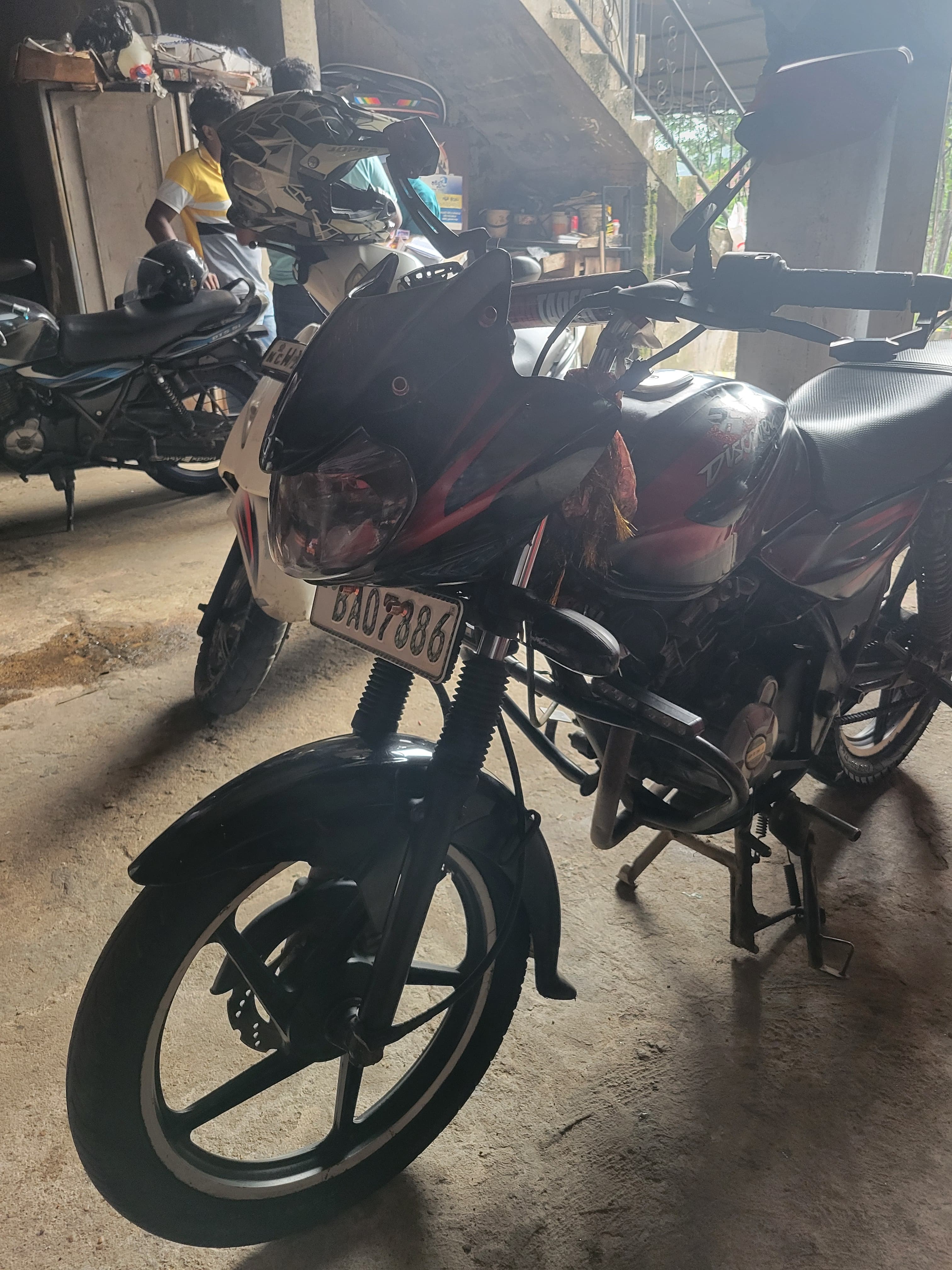 Bajaj Discover 2013 - பயன்படுத்தப்பட்டது பைக் sale in Sri Lanka - patpat.lk