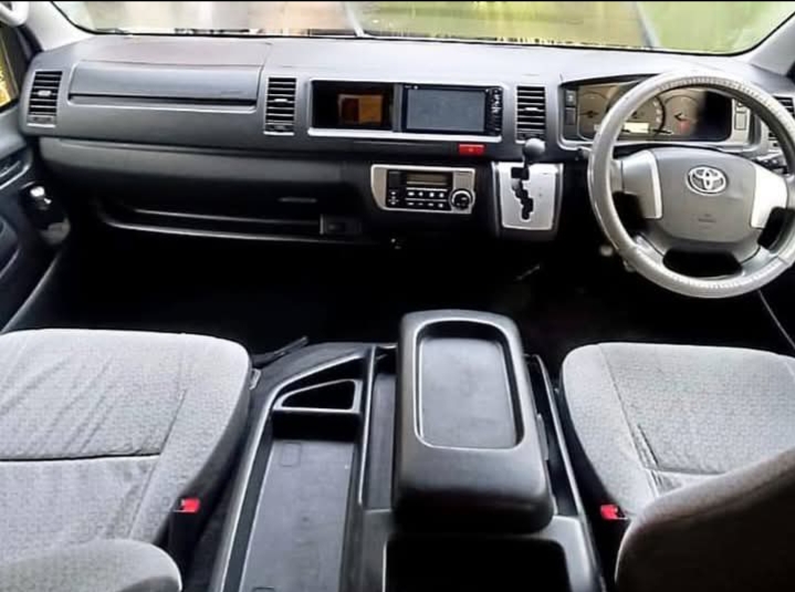 Toyota Hiace 2016 - Used Van sale in Sri Lanka - patpat.lk