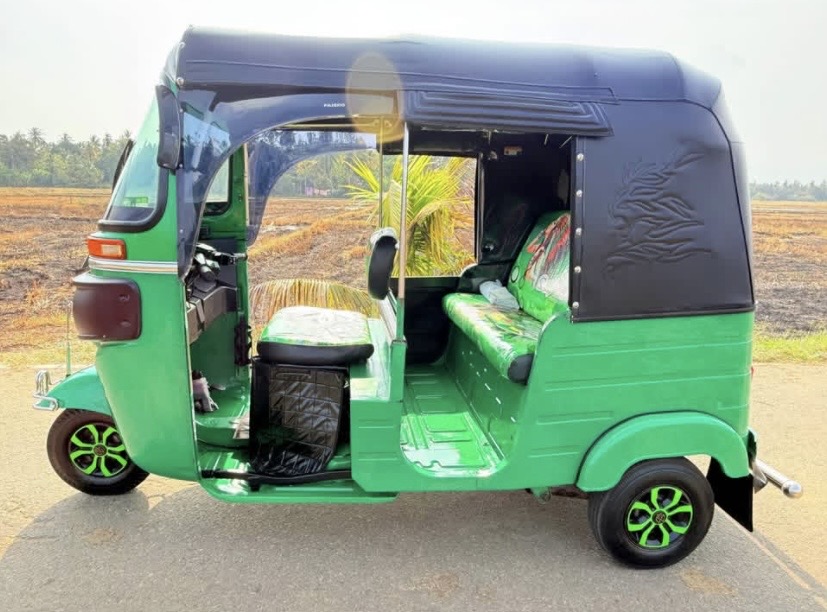 Bajaj Three Wheel 2014 - භාවිතා කරන ලද ත්‍රිරෝද රථය sale in Sri Lanka - patpat.lk