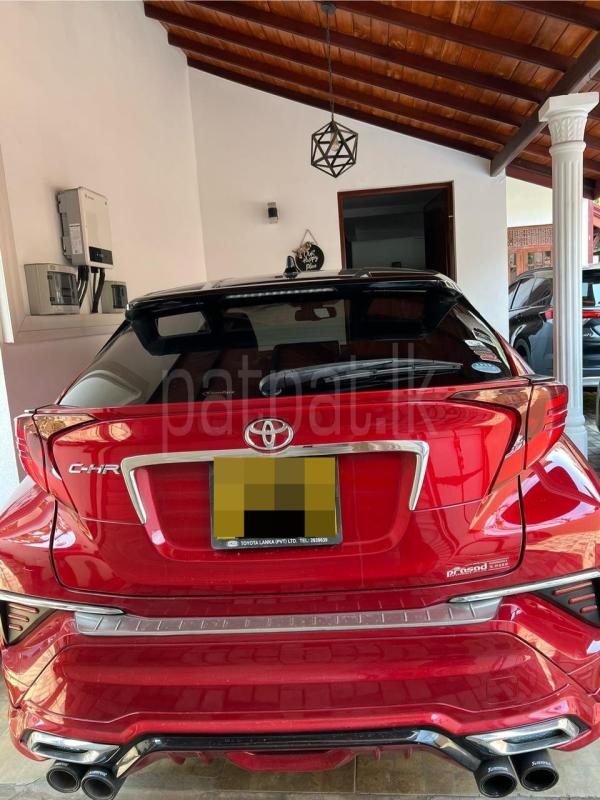 Toyota CHR 2020 - භාවිතා කරන ලද SUV රථය sale in Sri Lanka - patpat.lk