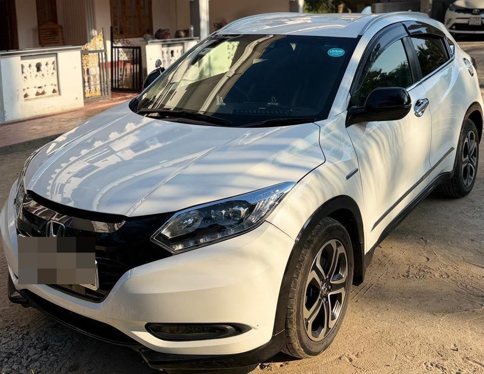 Honda Vezel 2014 - பயன்படுத்தப்பட்டது SUV sale in Sri Lanka - patpat.lk