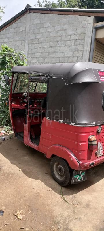 Bajaj Three Wheel 2006 - பயன்படுத்தப்பட்டது முச்சக்கர வண்டி sale in Sri Lanka - patpat.lk