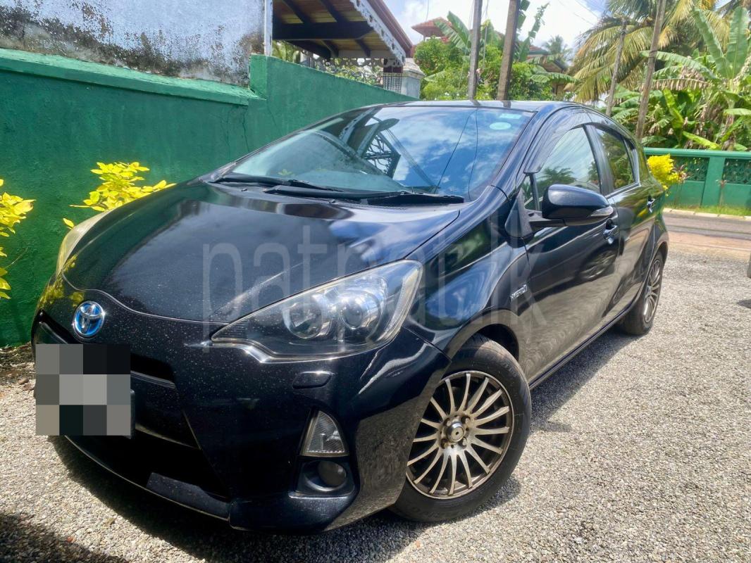 Toyota Aqua 2012 - பயன்படுத்தப்பட்டது கார் sale in Sri Lanka - patpat.lk