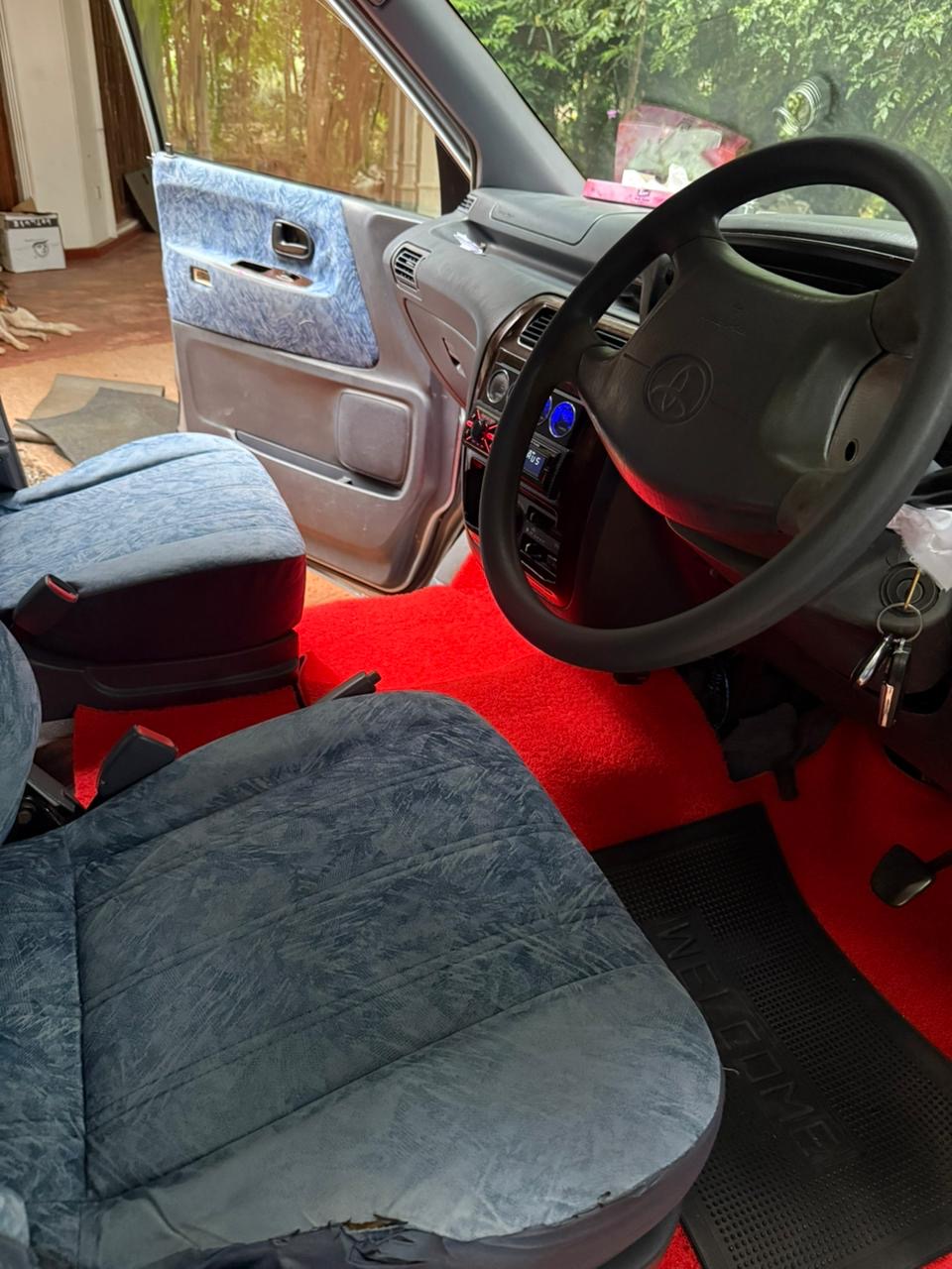 Toyota Noah 1998 - Used Van sale in Sri Lanka - patpat.lk