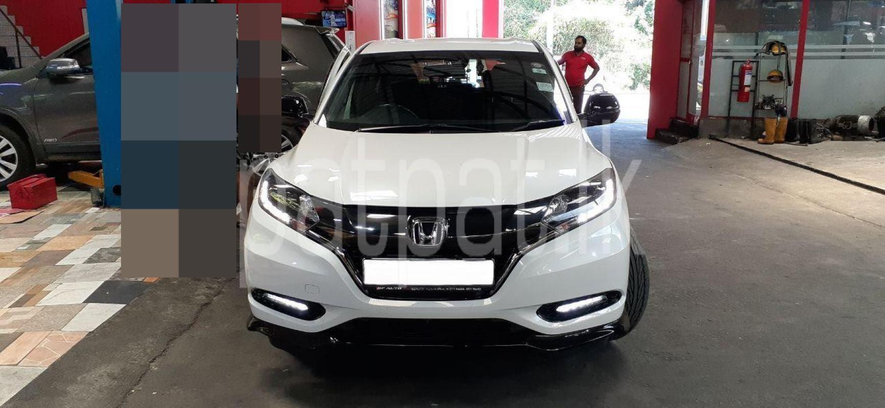 Honda Vezel 2017 - අලුත් SUV රථය sale in Sri Lanka - patpat.lk