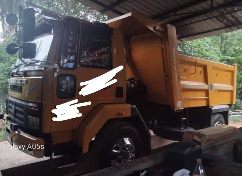 Tata 709 2016 - பயன்படுத்தப்பட்டது டிரக் sale in Sri Lanka - patpat.lk
