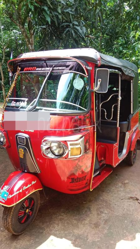 Bajaj 4 stroke 2011 - பயன்படுத்தப்பட்டது முச்சக்கர வண்டி sale in Sri Lanka - patpat.lk