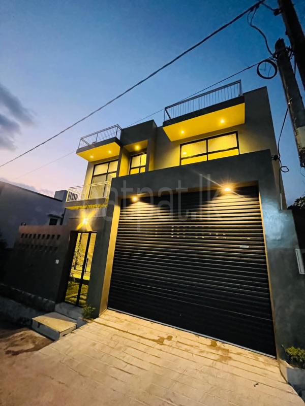 Advertisement image 6