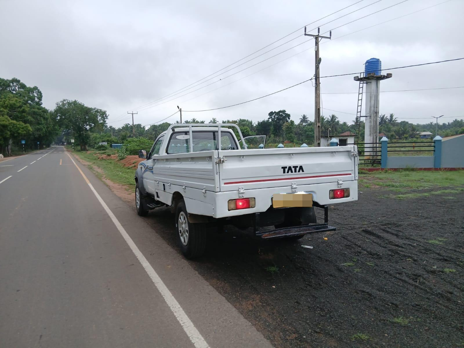 Tata Xenon 2014 - பயன்படுத்தப்பட்டது டிரக் sale in Sri Lanka - patpat.lk