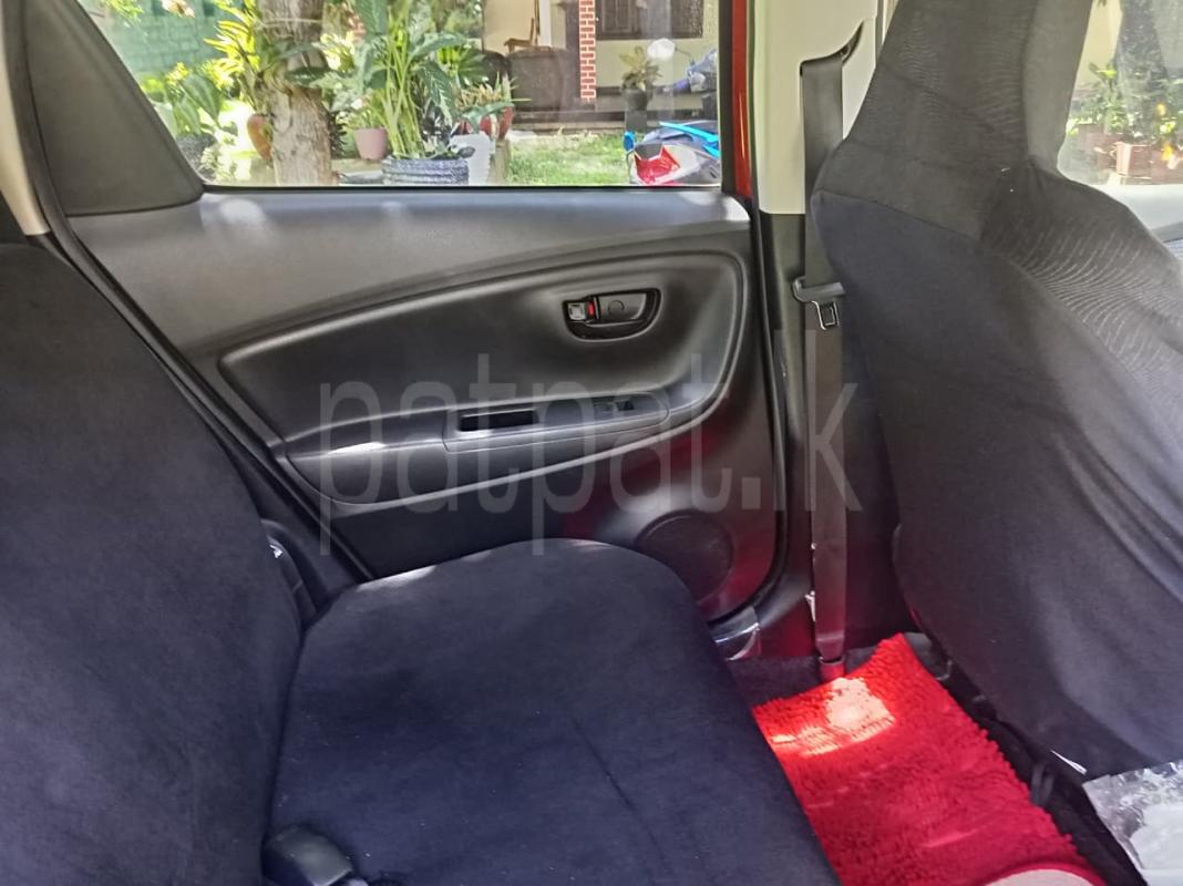 Toyota Vitz 2016 - பயன்படுத்தப்பட்டது கார் sale in Sri Lanka - patpat.lk