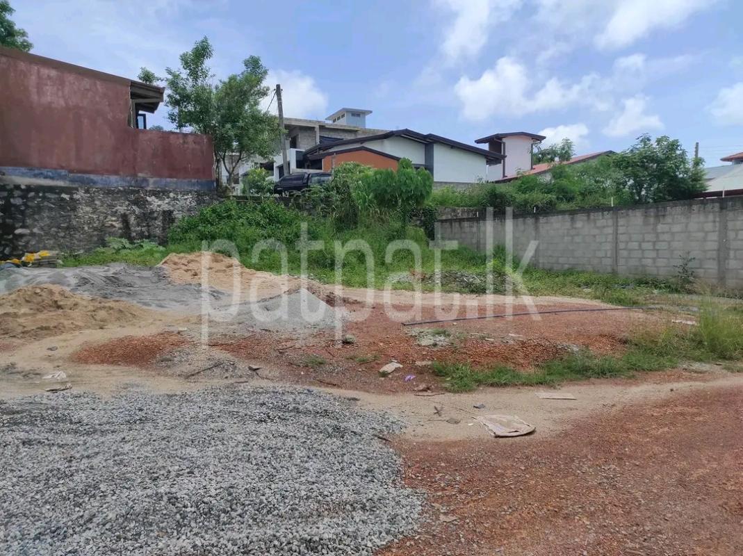 Residential Land for Sale in Moratuwa