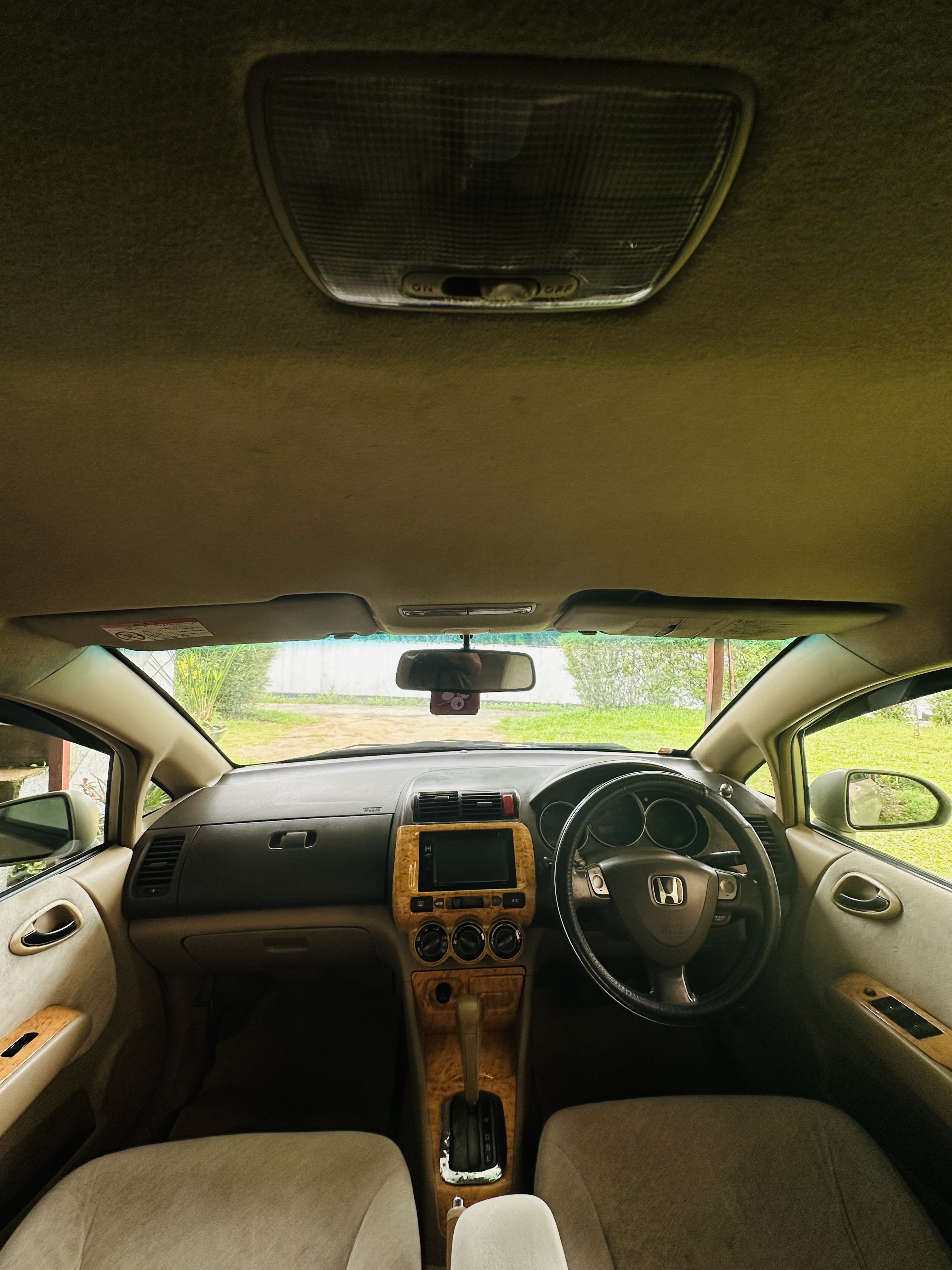 Honda Fit 2004 - பயன்படுத்தப்பட்டது கார் sale in Sri Lanka - patpat.lk