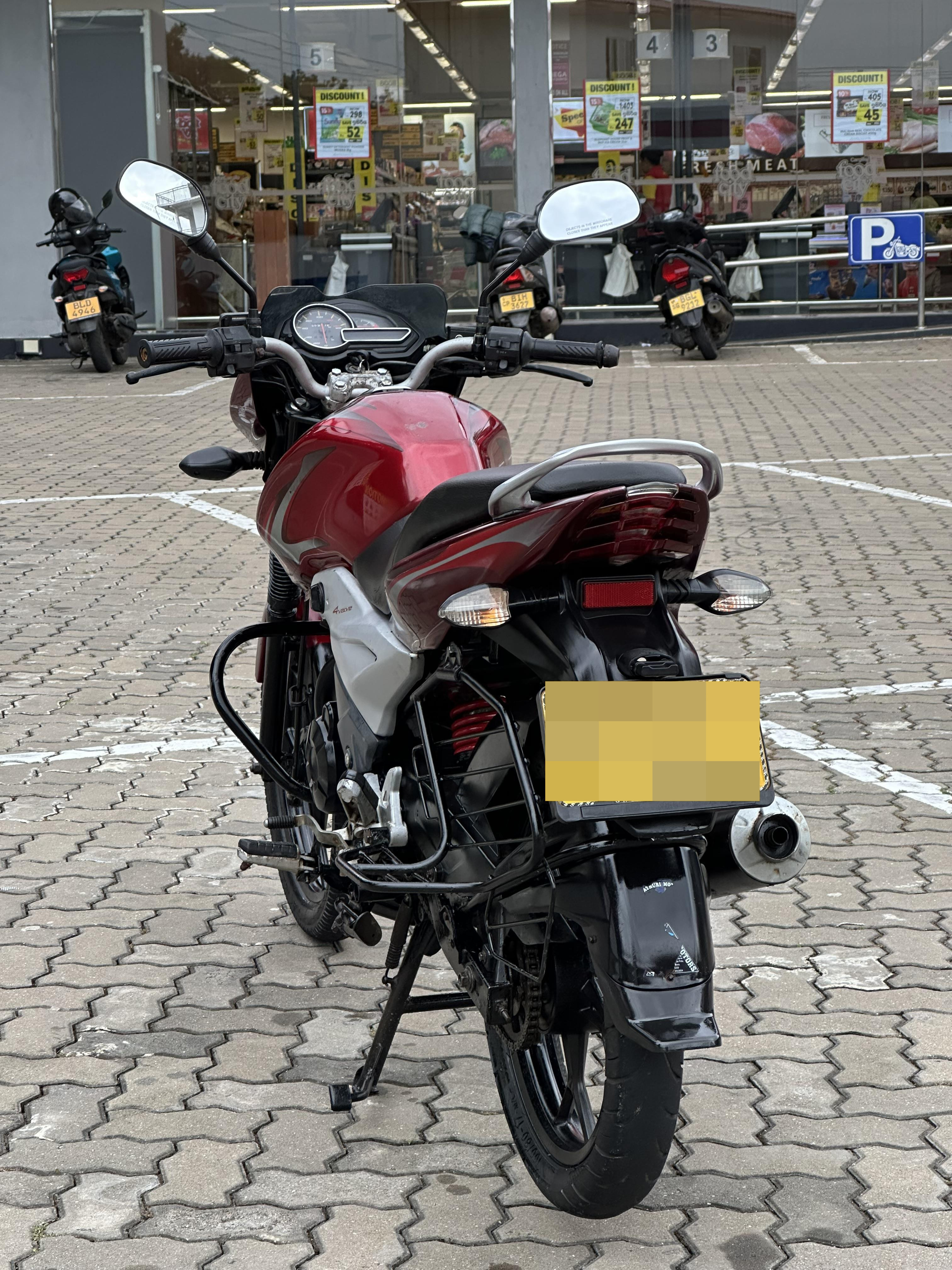 Bajaj Discover 2012 - Used Bike sale in Sri Lanka - patpat.lk