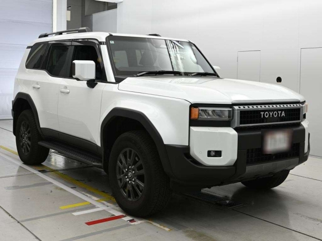 Toyota Land Cruiser 2024 ads-image-1