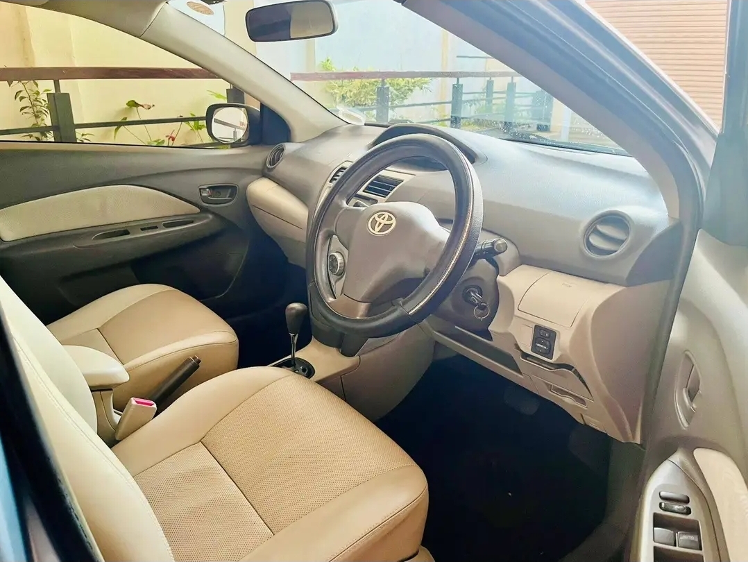 Toyota Yaris 2010 - Used Car sale in Sri Lanka - patpat.lk